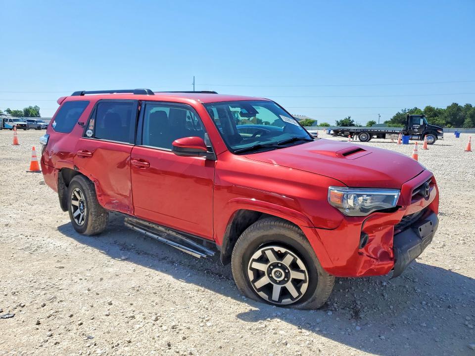 2023 Toyota 4runner VIN JTEPU5JR7P6117333 COPART salvage auction — SIDE, TX - SALVAGE VEHICLE TITLE, sold $8,100 on 2026-07-09 (photo 4)