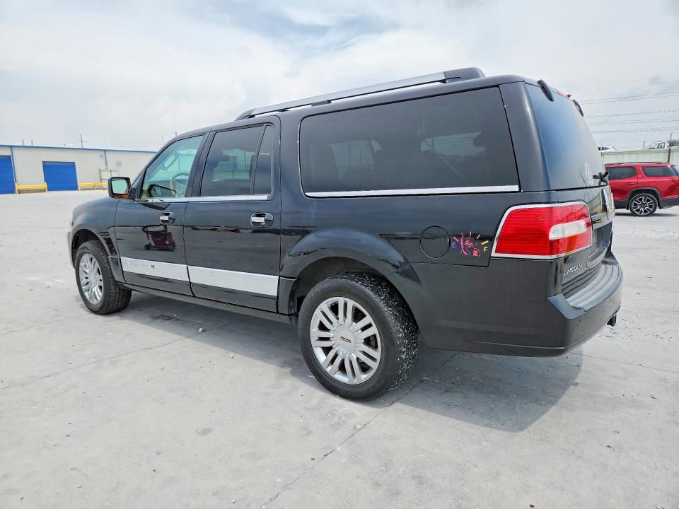 2010 Lincoln Navigator VIN 5LMJJ3H50AEJ02043 COPART salvage auction — REAR END, Tx - Salvage Vehicle Title, sold $575 on 2026-07-17 (photo 2)