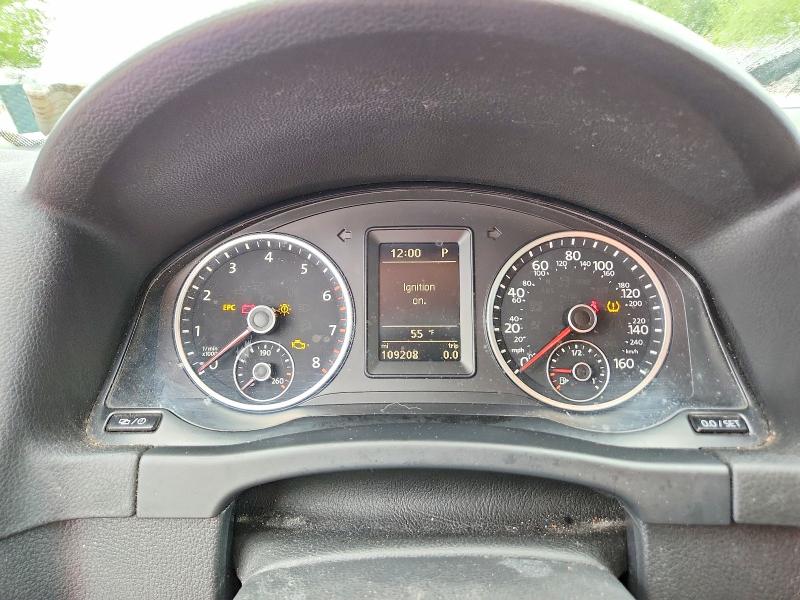 2017 Volkswagen VIN WVGBV7AX3HK013626 COPART salvage auction — MINOR DENT/SCRATCHES, Wv - Certificate Of Title (P), sold $3,800 on 2026-07-28 (photo 9)