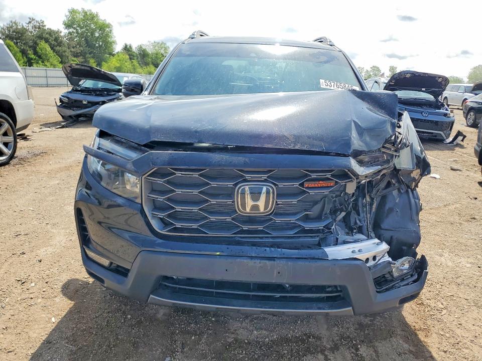 2024 Honda Passport VIN 5FNYF8H60RB021938 COPART salvage auction — FRONT END, Il - Salvage Certificate, sold $10,600 on 2026-07-21 (photo 5)