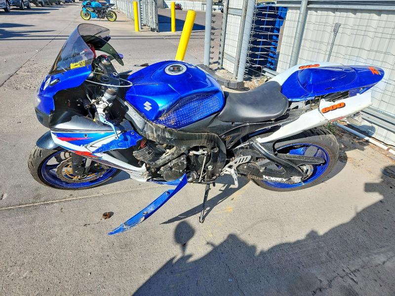 2007 Suzuki Gsx-r600 VIN JS1GN7DA572126956 COPART salvage auction — ROLLOVER, Co - Public - Salvage Title, sold $2,100 on 2026-07-15 (photo 3)