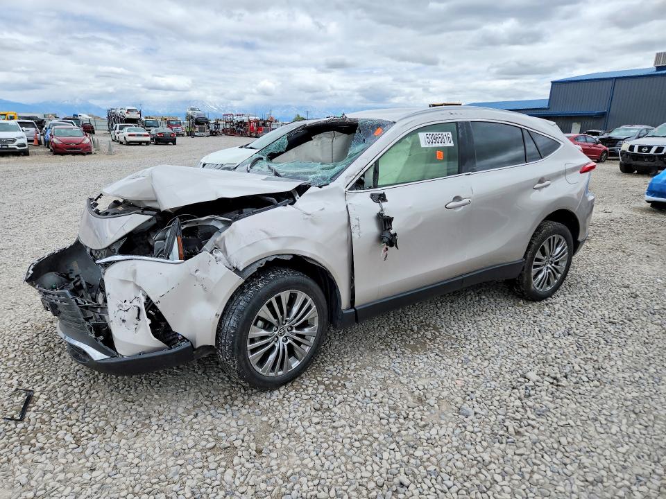 2022 Toyota Venza VIN JTEAAAAH2NJ099851 COPART salvage auction — ROLLOVER, Ut - Salvage Certificate, sold $2,600 on 2026-07-10 (photo 1)
