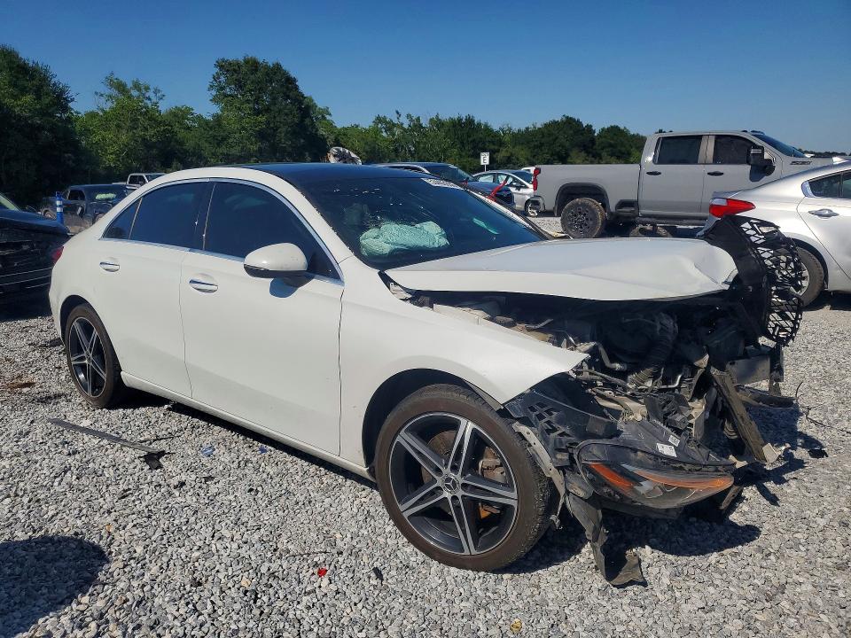2019 Mercedes-benz A-klasse VIN WDD3G4EB8KW024837 COPART salvage auction — FRONT END, Id - Salvage Certificate Of Title, sold $2,950 on 2026-07-20 (photo 4)