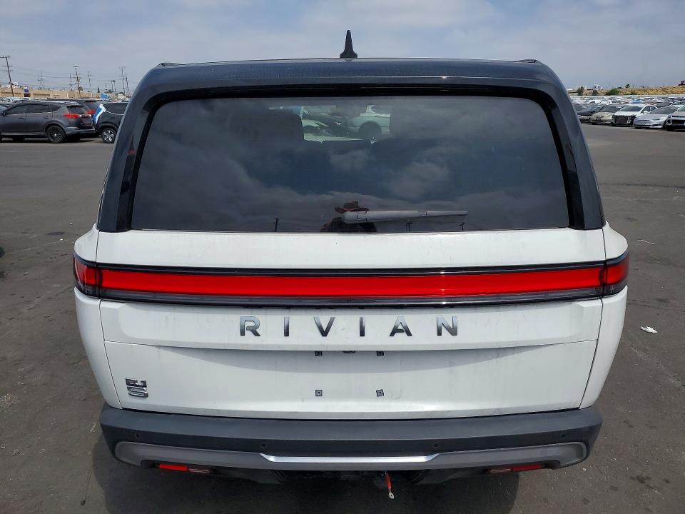 2025 Rivian R1s VIN 7PDSGBBA3SN053036 COPART salvage auction — ENGINE BURN, CA - SALVAGE CERTIFICATE, sold $12,300 on 2026-08-10 (photo 6)