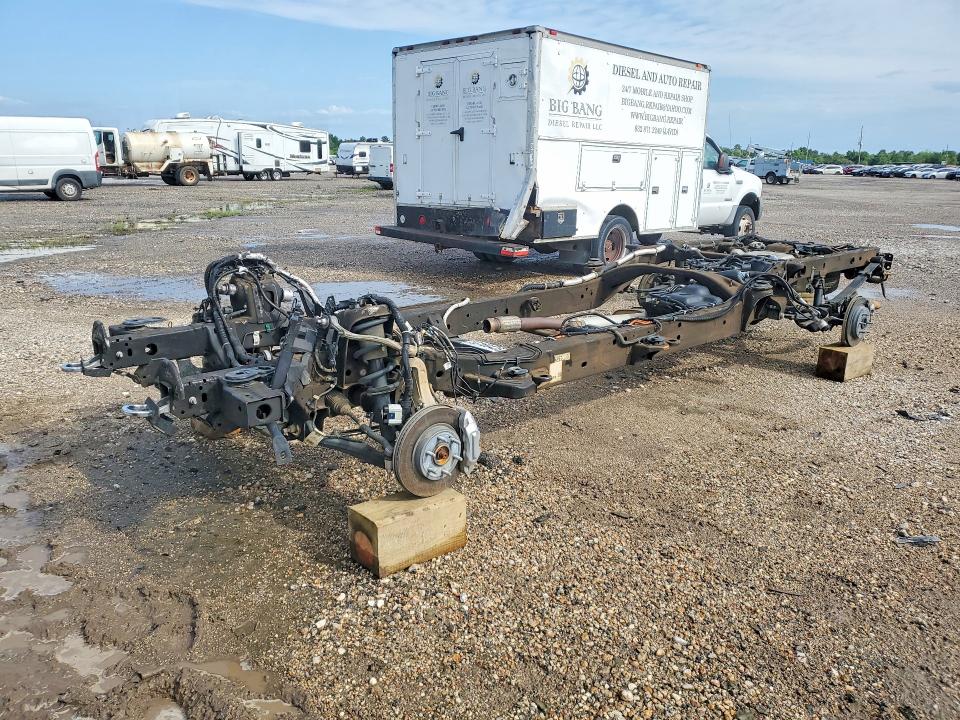 2024 Chevrolet Silverado VIN 2GCUDJEDXR1158600 COPART salvage auction — STRIPPED, Tx - Nonrepairable Title, sold $1,450 on 2026-07-02 (photo 1)