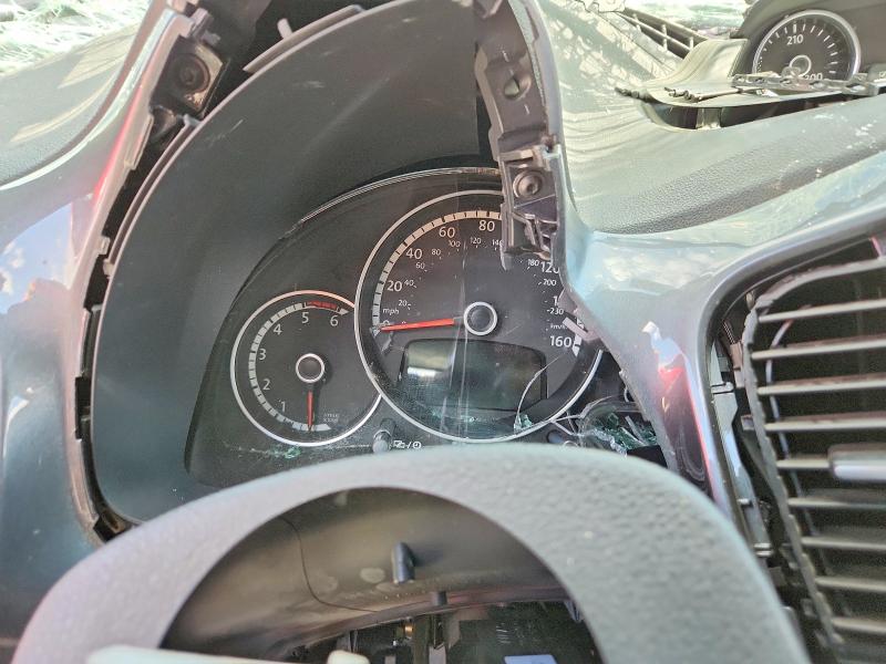 2015 Volkswagen Beetle VIN 3VW5A7ATXFM817094 COPART salvage auction — FRONT END, Salvage Title, sold $175 on 2026-07-22 (photo 9)
