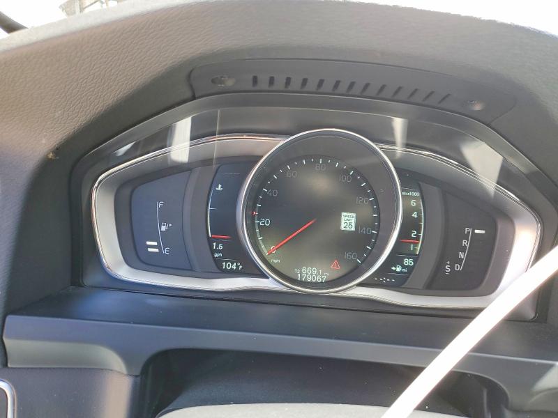 2016 Volvo V60 VIN YV4612HM6G1003397 COPART salvage auction — SIDE, Co - Public - Salvage Title, sold $1,600 on 2026-07-09 (photo 9)