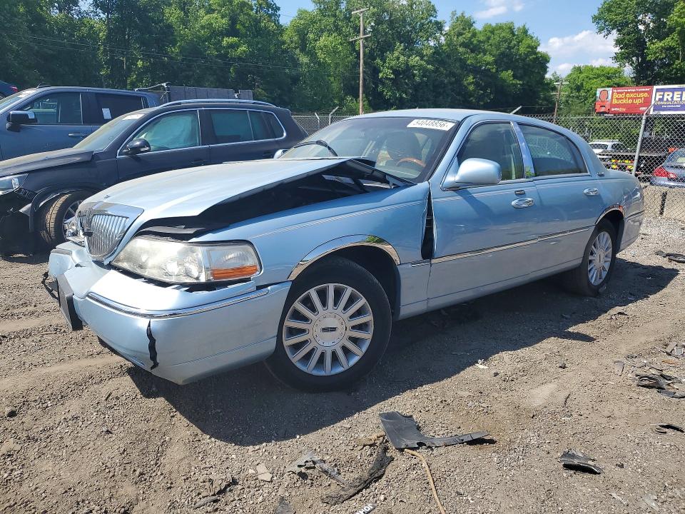 2011 Lincoln TOWN CAR VIN 2LNBL8CVXBX761074 COPART salvage auction — FRONT END, MD - CERT OF SALVAGE > 75% DAMAGE, sold $400 on 2026-07-02 (photo 1)