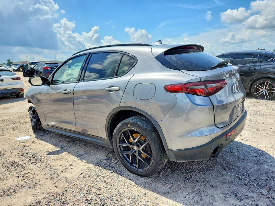 2020 Alfa romeo Stelvio VIN ZASPAJAN6L7C89884 COPART salvage auction — FRONT END, Tx - Salvage Vehicle Title, sold $1,100 on 2026-09-11 (photo 2)