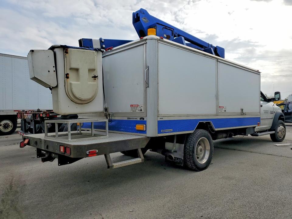 2014 Ram 5500 VIN 3C7WRMDL3EG180866 COPART salvage auction — ROLLOVER, In - Cert Of Title-Salvage Title, sold $2,900 on 2026-08-27 (photo 3)