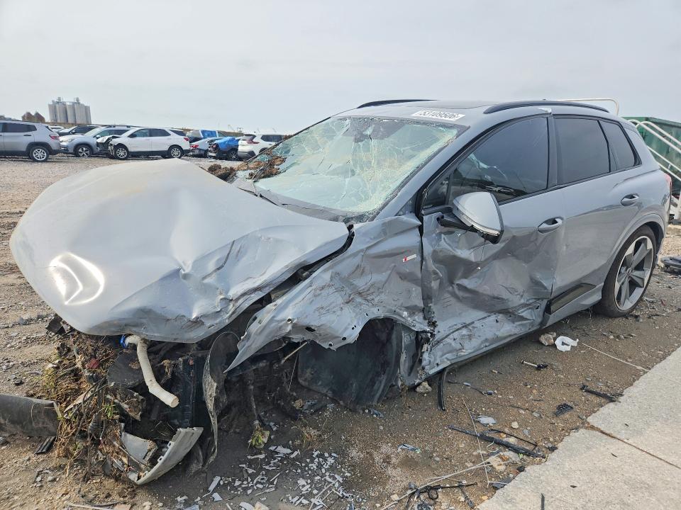 2025 Audi Q4 e-tron VIN WA1LUBFZ2SP062801 — COPART salvage auction photo
