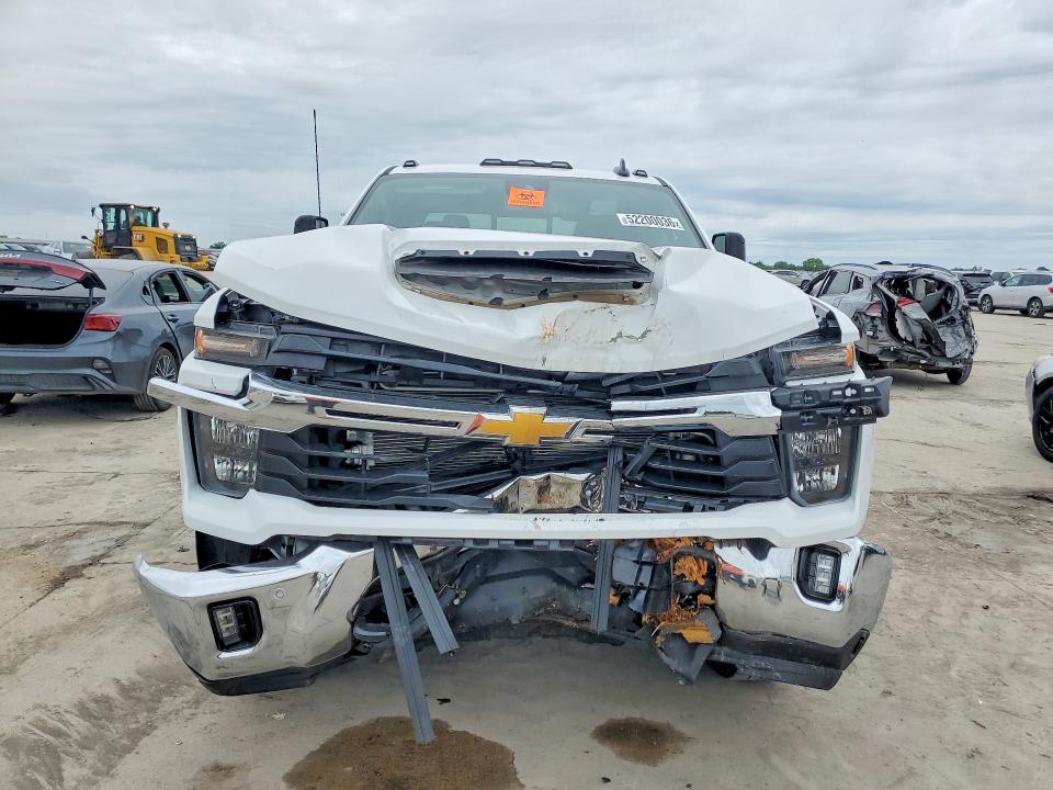 2025 Chevrolet VIN 2GC4KNEY8S1184456 COPART salvage auction — FRONT END, Tx - Salvage Vehicle Title, sold $24,800 on 2026-07-30 (photo 5)