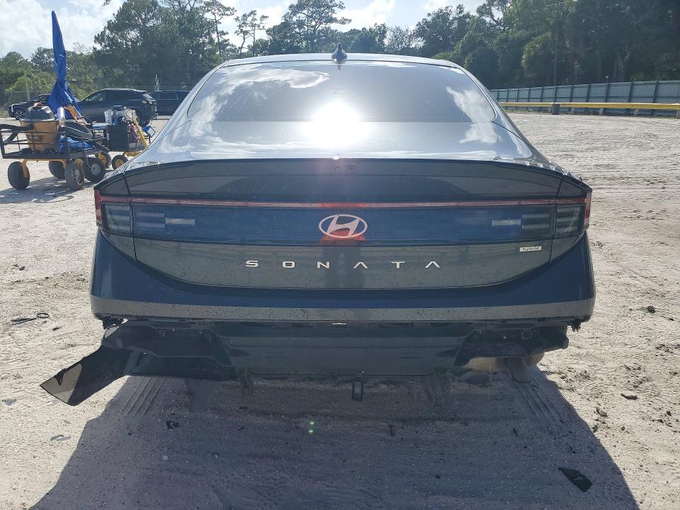 2025 Hyundai Sonata VIN KMHL34JJ4SA106897 COPART salvage auction — WATER/FLOOD, Salvage Title, sold $6,700 on 2026-07-29 (photo 6)
