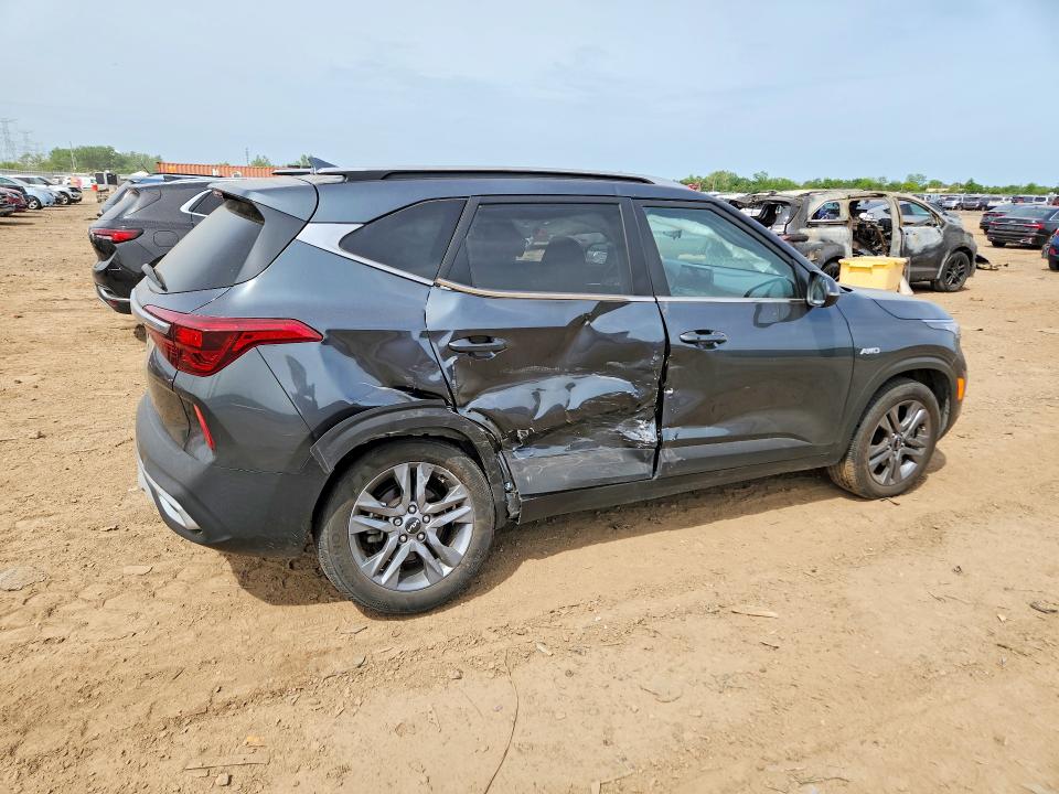 2023 Kia Seltos VIN KNDEUCAAXP7454082 COPART salvage auction — SIDE, Il - Salvage Certificate, sold $6,100 on 2026-07-28 (photo 3)
