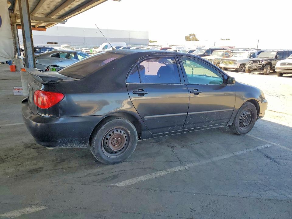 2005 Toyota Corolla VIN 1NXBR32E55Z351832 COPART salvage auction — MINOR DENT/SCRATCHES, Ca - Dis/Dlr/Exp App For Dup Clean, sold $575 on 2026-07-02 (photo 3)