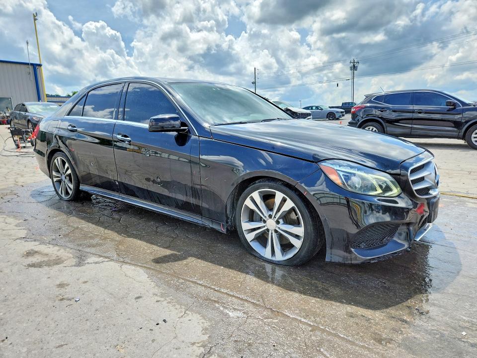 2016 Mercedes-benz E-klasse VIN WDDHF8JB1GB170646 COPART salvage auction — VANDALISM, Tn - Salvage Certificate, sold $3,350 on 2026-07-20 (photo 4)