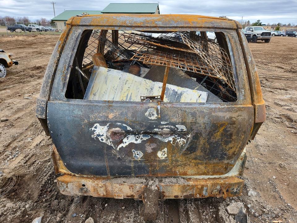 1998 Mercedes-benz Ml-class VIN 4JGAB54EXWA011698 COPART salvage auction — BURN, Mi - Dealer Only Clean Title, sold $60 on 2026-07-08 (photo 6)