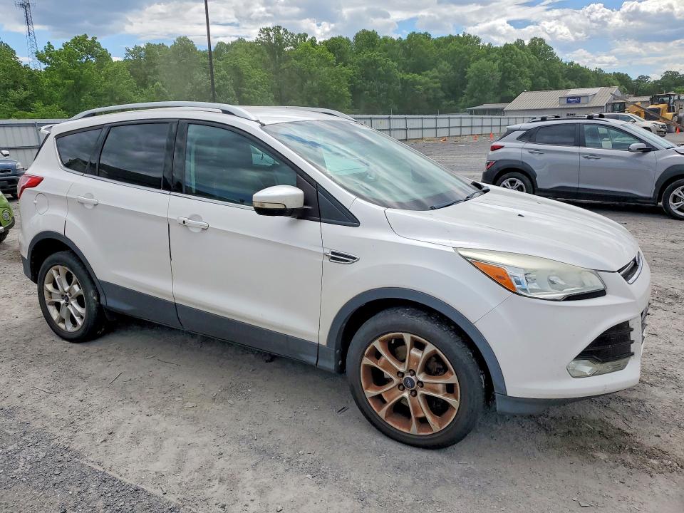 2014 Ford Escape VIN 1FMCU9J91EUC54010 COPART salvage auction — MECHANICAL, Mt - Certificate Of Title, sold $450 on 2026-07-09 (photo 4)