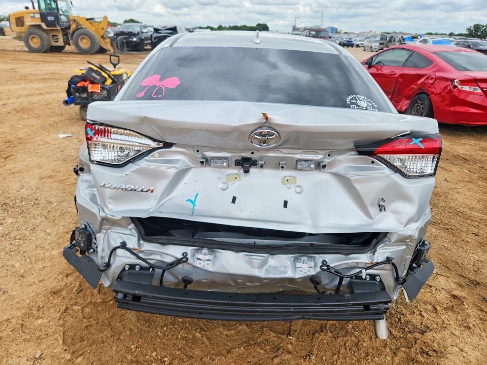 2026 Toyota Corolla VIN 5YFB4MDE6TP423251 COPART salvage auction — REAR END, TX - SALVAGE VEHICLE TITLE (P), sold $375 on 2026-07-30 (photo 6)