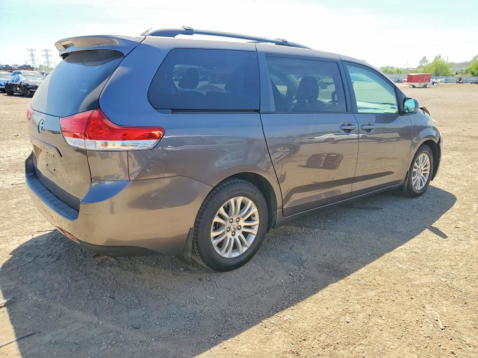 2011 Toyota Sienna VIN 5TDYK3DC3BS158447 COPART salvage auction — FRONT END, Il - Salvage Certificate, sold $1,400 on 2026-07-07 (photo 3)