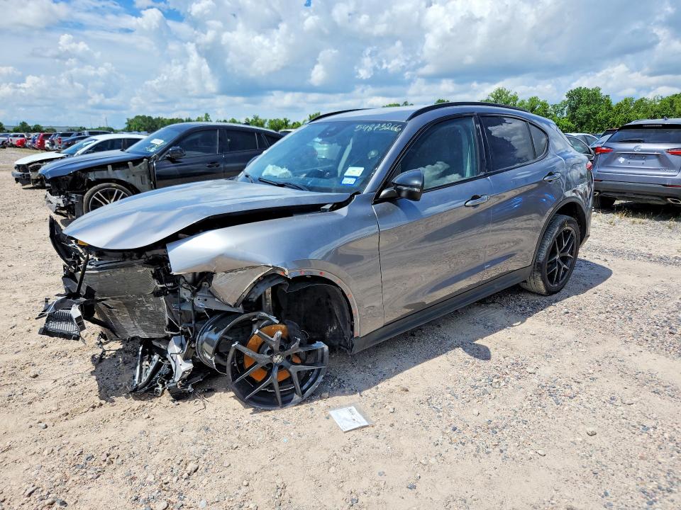 2020 Alfa romeo Stelvio VIN ZASPAJAN6L7C89884 COPART salvage auction — FRONT END, Tx - Salvage Vehicle Title, sold $1,100 on 2026-09-11 (photo 1)