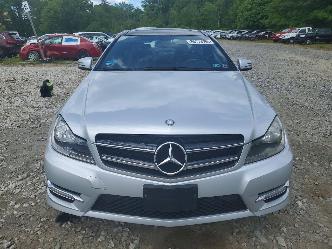 2012 Mercedes-Benz C-Class VIN WDDGJ4HB8CF901892 COPART salvage auction — Minor Dent/Scratches, RI - CERTIFICATE OF TITLE, sold $2,100 on 2026-07-01 (photo 5)