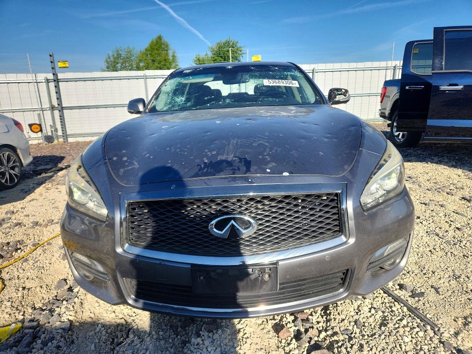 2017 Infiniti Q70 VIN JN1BY1ARXHM770010 COPART salvage auction — HAIL, MO - SALVAGE CERTIFICATE OF TITLE, sold $2,950 on 2026-07-29 (photo 5)
