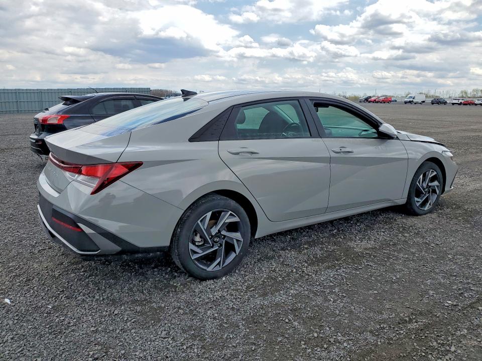 2025 Hyundai Elantra VIN KMHLM4DG1SU036920 COPART salvage auction — FRONT END, Qc - Gravement Accidente, sold $7,400 on 2026-07-07 (photo 3)