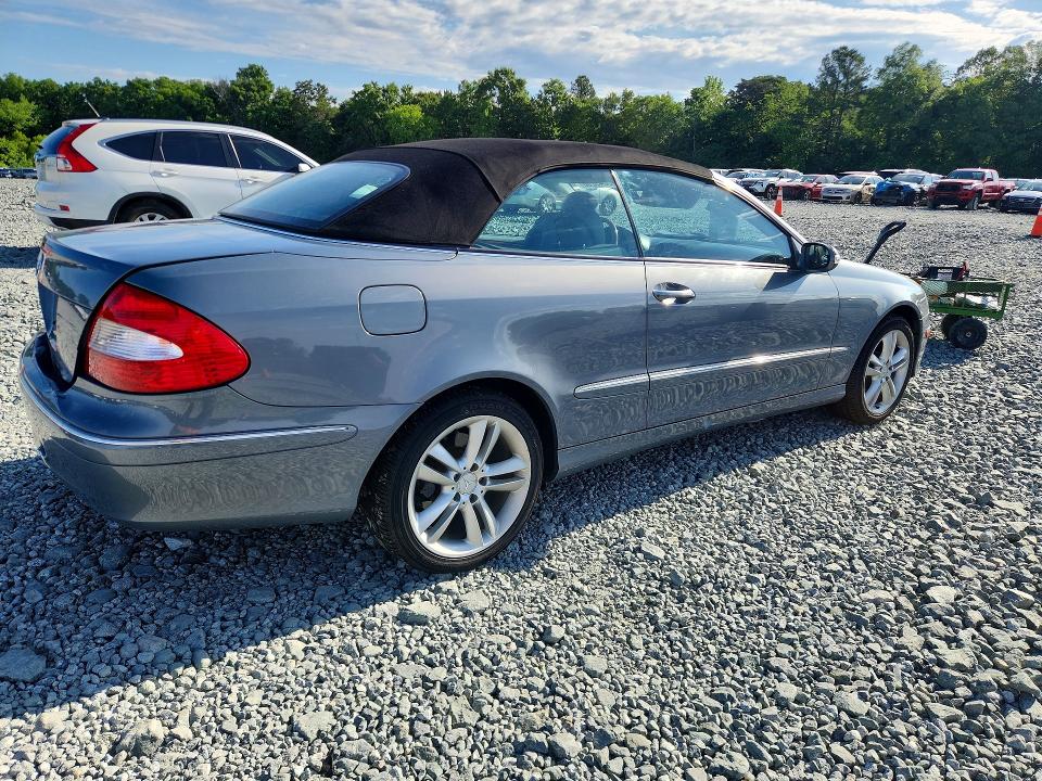 2007 Mercedes-benz Clk-klasse VIN WDBTK56F87F218676 COPART salvage auction — REAR END, Nc - Salvage Certificate Of Title, sold $3,700 on 2026-07-08 (photo 3)