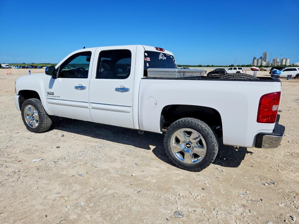 2010 Chevrolet Silverado 1500 VIN 3GCRCSE04AG159796 COPART salvage auction — MINOR DENT/SCRATCHES, TX - SALVAGE VEHICLE TITLE (P), sold $3,750 on 2026-07-09 (photo 2)