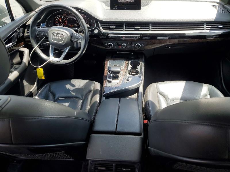 2017 Audi Q7 VIN WA1LAAF75HD013409 COPART salvage auction — MINOR DENT/SCRATCHES, Ca - Dis/Dlr/Exp Only Clean Title, sold $6,500 on 2026-07-29 (photo 8)