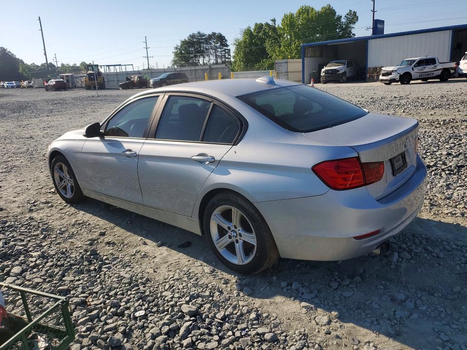 2012 BMW 3er VIN WBA3A5C52CF341591 COPART salvage auction — SIDE, Mt - Dealer Only Clean Title, sold $600 on 2026-07-29 (photo 2)