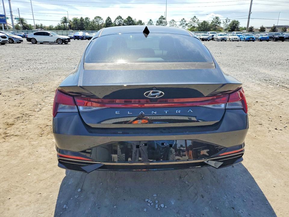 2022 Hyundai Elantra VIN KMHLN4AG5NU246491 COPART salvage auction — REAR END, Fl - Cert Of Title Slvg Rebuildable, sold $6,200 on 2026-07-10 (photo 6)