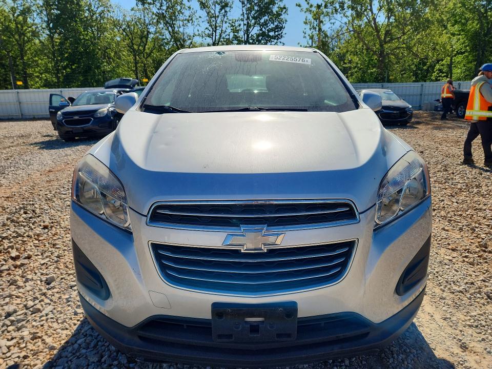 2016 Chevrolet Trax VIN KL7CJKSB2GB533824 COPART salvage auction — HAIL, Mo - Certificate Of Title, sold $2,000 on 2026-07-07 (photo 5)