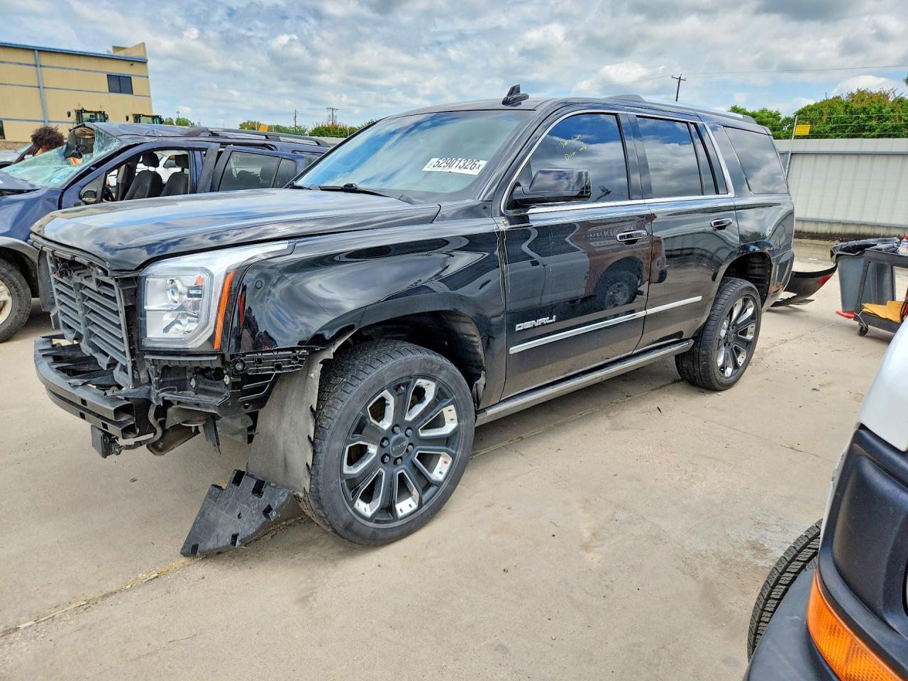 2020 GMC Yukon VIN 1GKS1CKJ7LR143612 — COPART salvage auction photo
