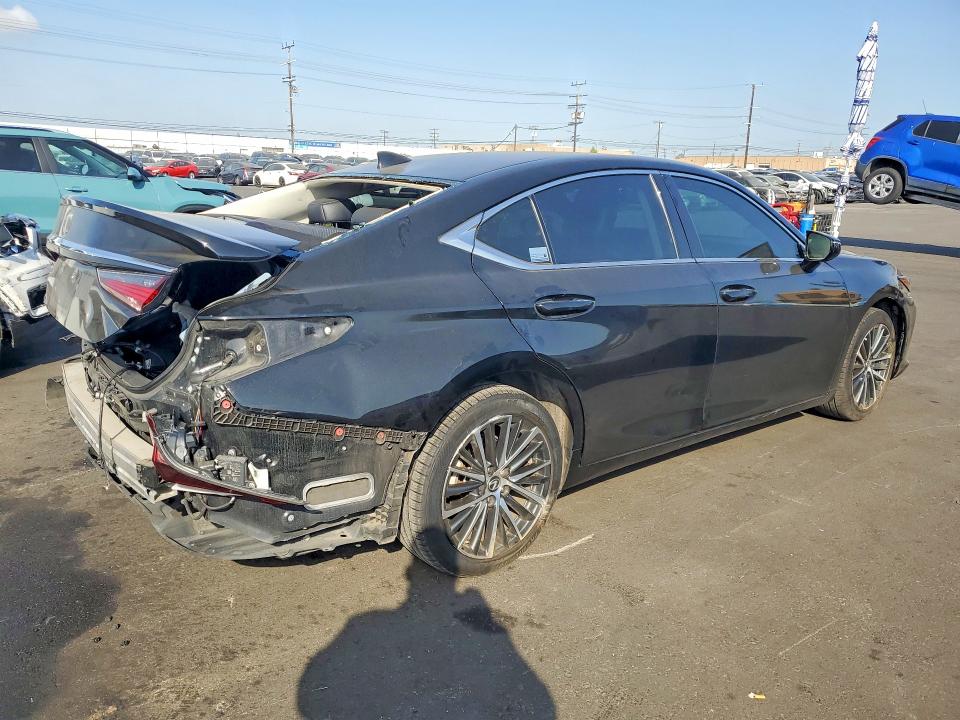 2025 Lexus Es 300h VIN 58ADA1C13SU057155 COPART salvage auction — REAR END, Ca - Salvage Certificate, sold $250 on 2026-07-07 (photo 3)