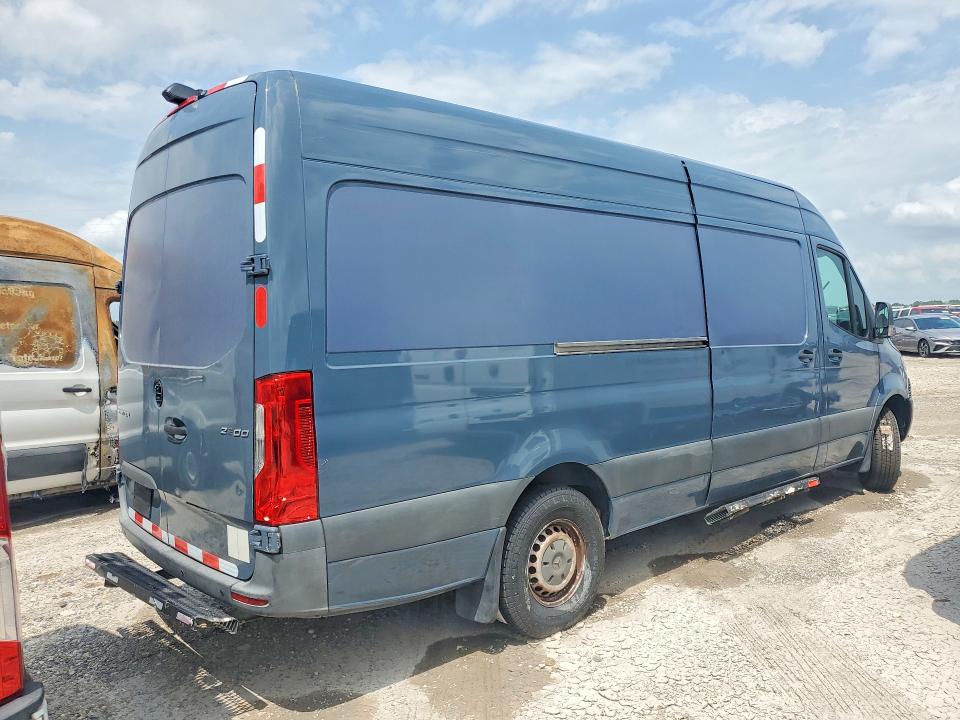 2019 Mercedes-benz Sprinter VIN WD4PF1CD7KP148843 COPART salvage auction — SIDE, Tx - Certificate Of Title, sold $11,500 on 2026-07-13 (photo 3)