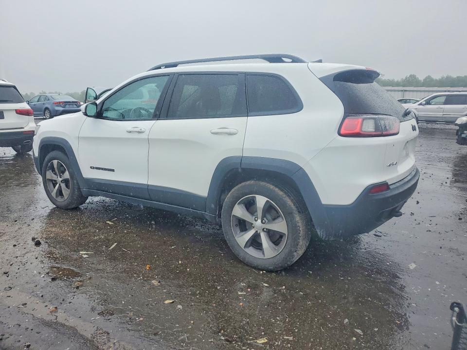 2018 Jeep Cherokee VIN 1C4PJMCX3LD628885 COPART salvage auction — NORMAL WEAR, Fl - Certificate Of Title, sold $5,500 on 2026-08-05 (photo 2)
