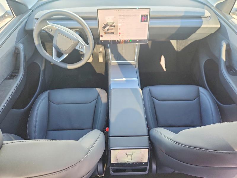 2026 Tesla Model y VIN 7SAYGDED8TA493353 COPART salvage auction — SIDE, Tx - Salvage Vehicle Title, sold $15,300 on 2026-07-31 (photo 8)