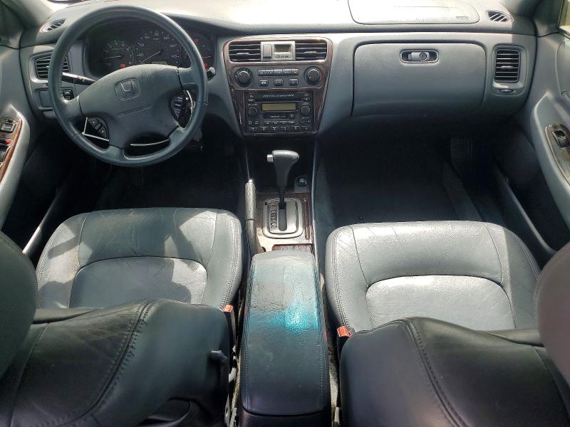 2002 Honda Accord VIN 1HGCG56682A062777 COPART salvage auction — NORMAL WEAR, Tx - Certificate Of Title, sold $400 on 2026-07-02 (photo 8)