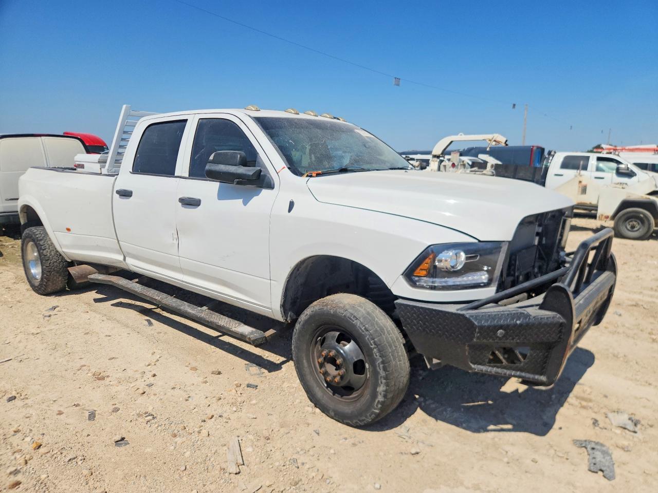2014 Ram 3500 VIN 3C63RRGJ6EG255820 COPART salvage auction — Front End, TX - CERTIFICATE OF TITLE (P), sold $3,800 on 2026-07-03 (photo 4)