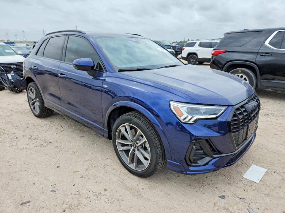 2025 Audi Q3 VIN WA1DECF32S1034017 COPART salvage auction — REAR END, Tx - Salvage Vehicle Title, sold $17,900 on 2026-07-02 (photo 4)