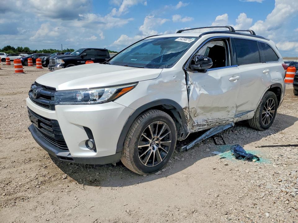 2018 Toyota Highlander VIN 5TDKZRFH1JS541847 COPART salvage auction — SIDE, Tx - Salvage Vehicle Title, sold $650 on 2026-07-30 (photo 1)