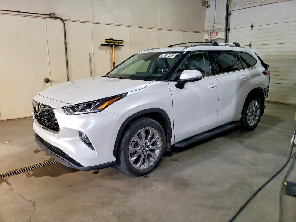 2024 Toyota Highlander VIN 5TDKDRBH5RS537607 COPART salvage auction — REAR END, Ak - Bill Of Sale- Salvage, sold $2,600 on 2026-07-28 (photo 1)