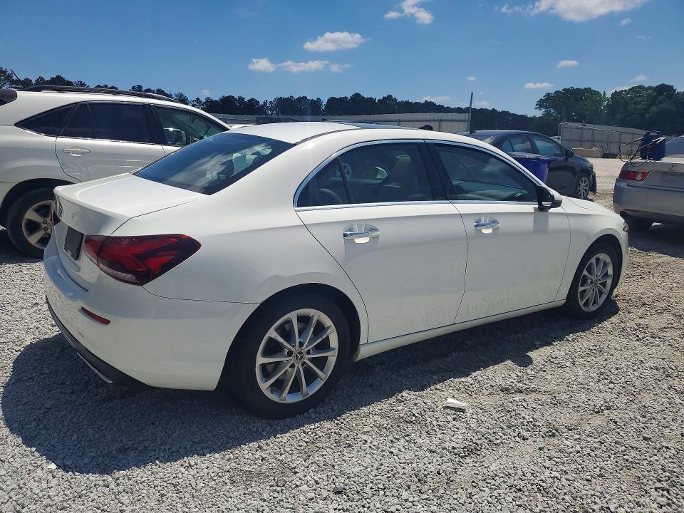 2019 Mercedes-benz A-class VIN WDD3G4EB5KW025122 COPART salvage auction — MINOR DENT/SCRATCHES, Ga - Certificate Of Title, sold $8,300 on 2026-07-13 (photo 3)