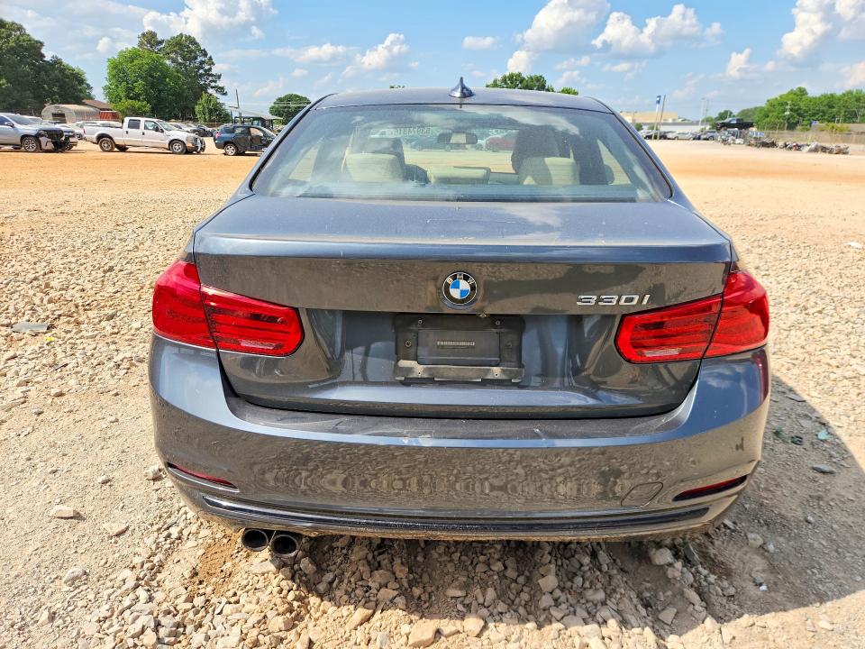 2018 BMW 3er VIN WBA8B9G5XJNU96591 COPART salvage auction — SIDE, AL - CERT OF TITLE-SALVAGE TITLE, sold $4,450 on 2026-07-29 (photo 6)