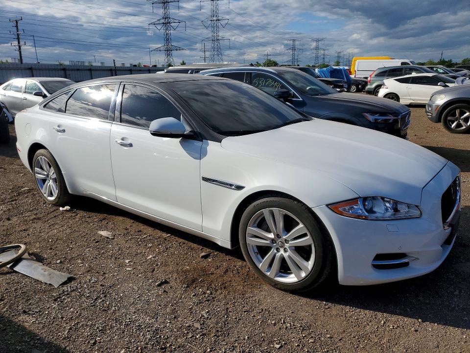 2012 Jaguar Xj VIN SAJWA2GB5CLV36957 COPART salvage auction — WATER/FLOOD, Il - Salvage Cert-Flood, sold $950 on 2026-07-16 (photo 4)