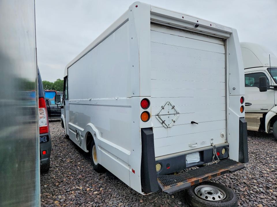 2013 Isuzu Npr VIN JALB4T179D7W01204 COPART salvage auction — NORMAL WEAR, MO - CERTIFICATE OF TITLE, sold $10 on 2026-07-09 (photo 2)