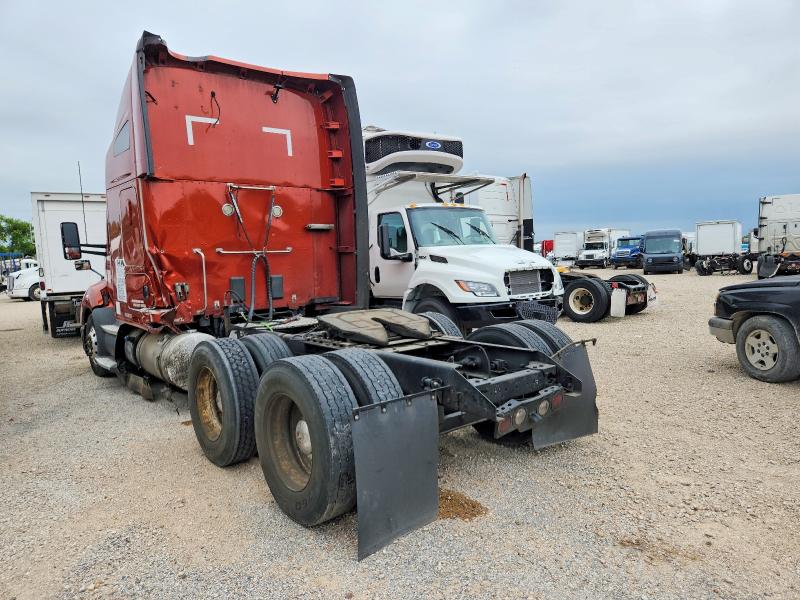 2019 K&w T680 VIN 1XKYDP9X7KJ367575 COPART salvage auction — SIDE, TX - SALVAGE VEHICLE TITLE (P), sold $7,200 on 2026-07-09 (photo 3)