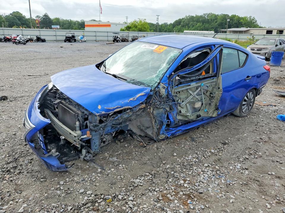 2015 Nissan Versa VIN 3N1CN7AP6FL863158 — COPART salvage auction photo